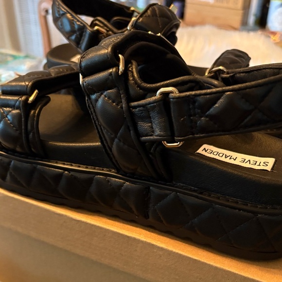 Steve Madden Quilted Black Sandals with Gold Toggle Accent - Picture 3 of 5